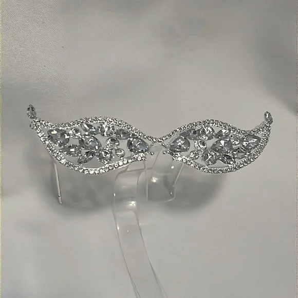 MASQUERADE GLASSES W/FREE CASE ✨✨✨ - Picture 2 of 9